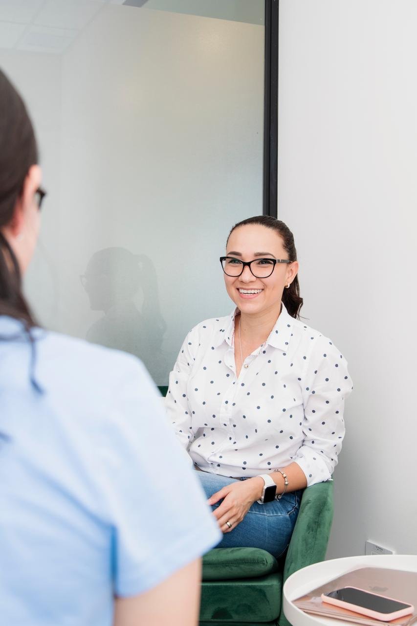 Psicóloga Amelia Reyes, especialista en salud mental femenina en Heredia, Costa Rica